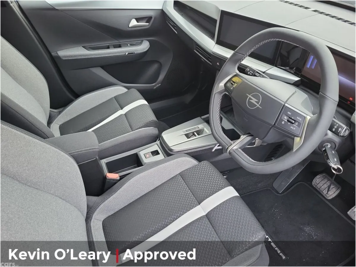 Opel Frontera SUV, Petrol Hybrid, 2026, Blue