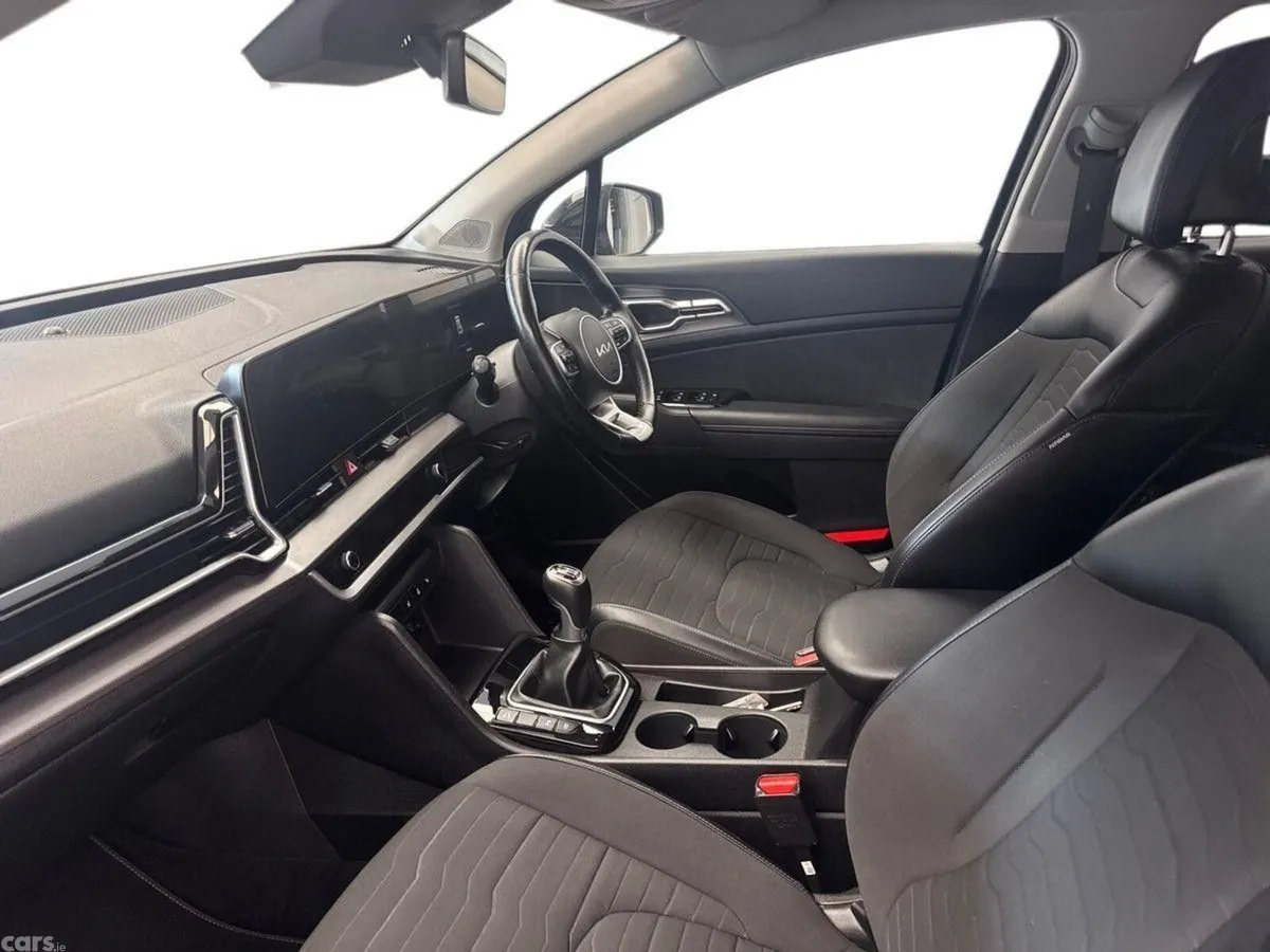 Kia Sportage SUV, Diesel Hybrid, 2023, Black