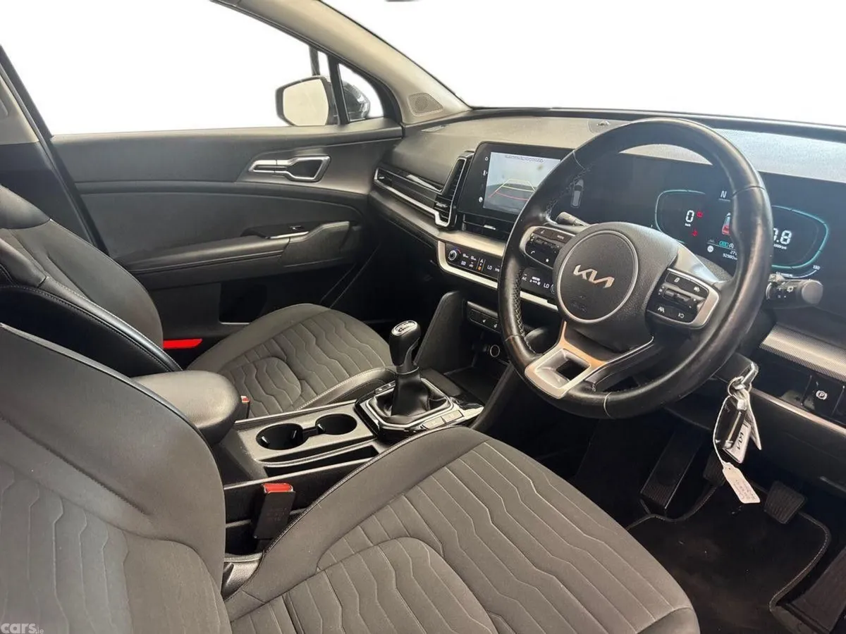 Kia Sportage SUV, Diesel Hybrid, 2023, Black