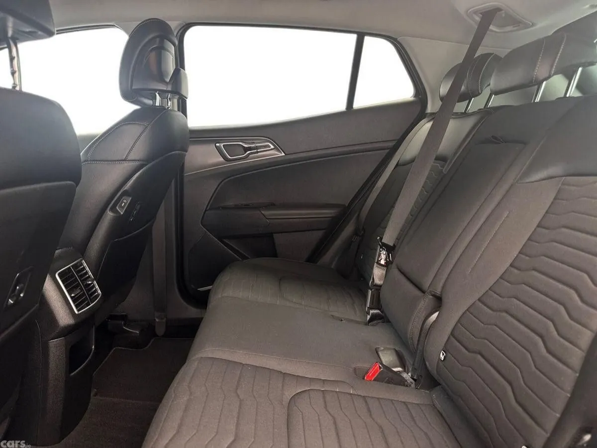 Kia Sportage SUV, Diesel Hybrid, 2023, Black