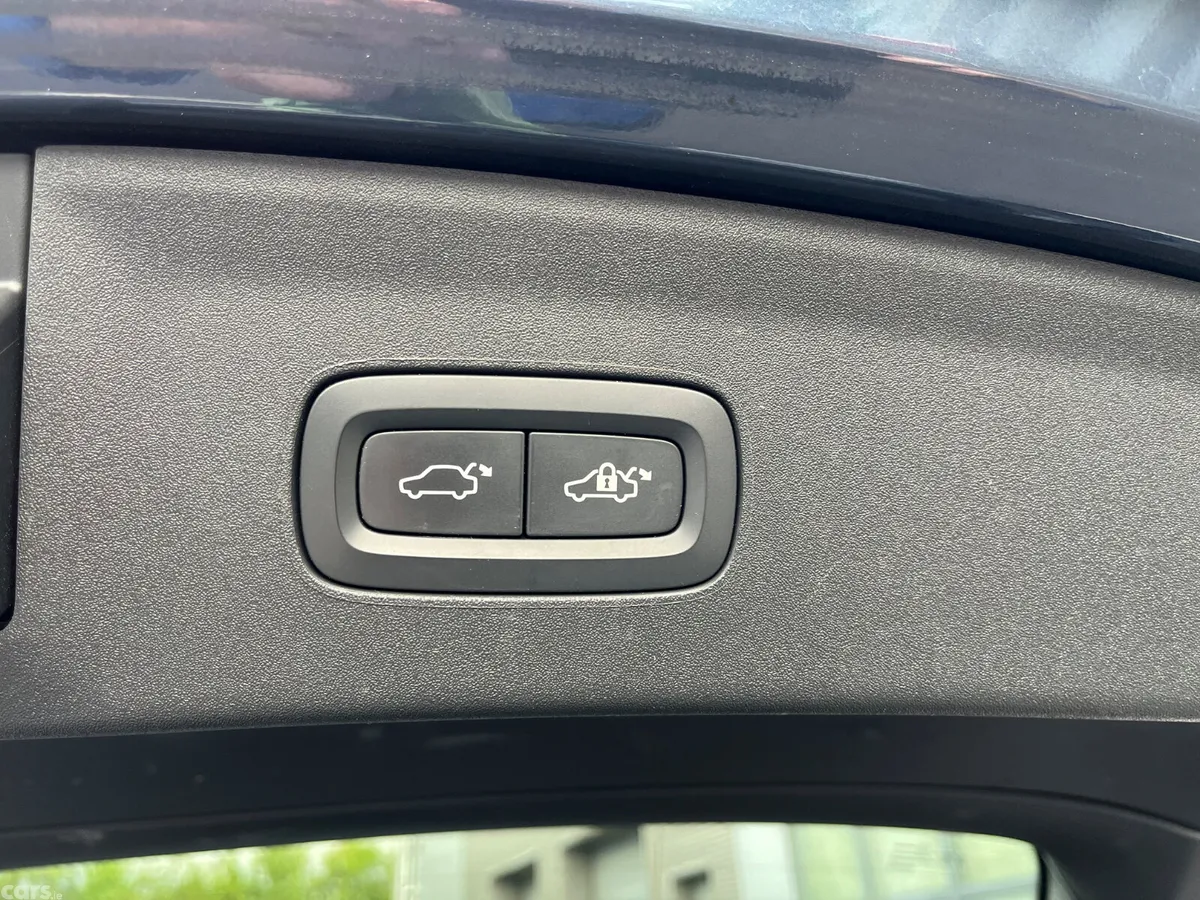 Polestar 2 Hatchback, Electric, 2023, Blue