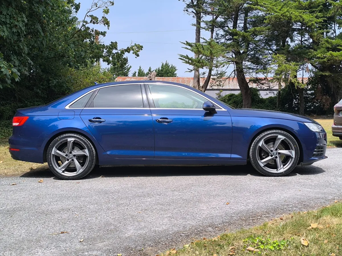 Audi A4 Saloon, Diesel, 2017, Blue