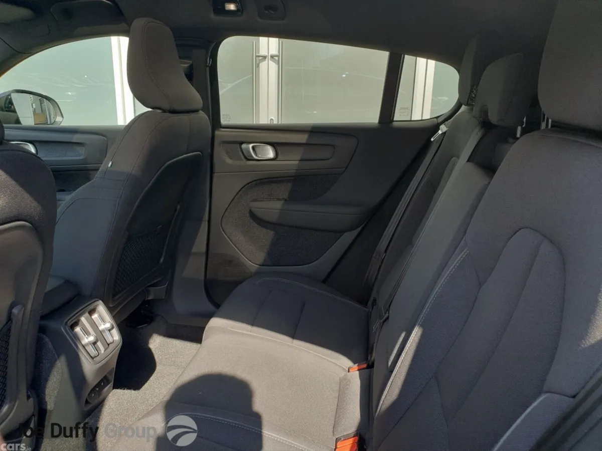 Volvo C40 SUV, Electric, 2023, Black