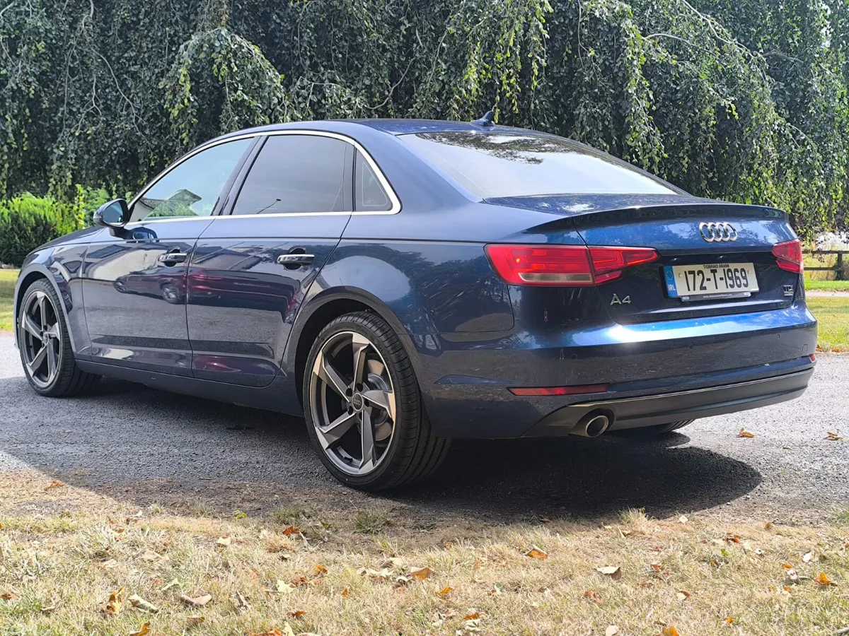 Audi A4 Saloon, Diesel, 2017, Blue