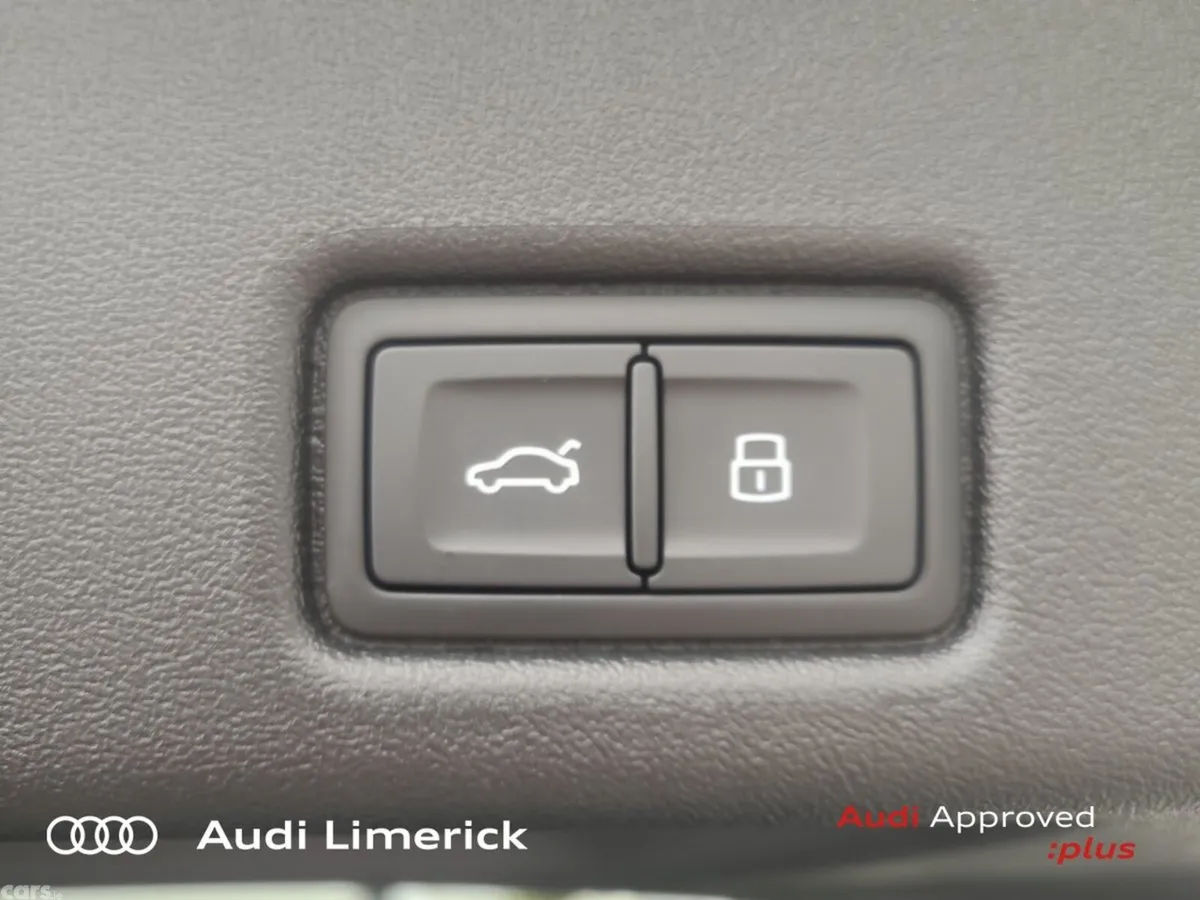Audi Q5 SUV, Petrol Plug-in Hybrid, 2026, Blue