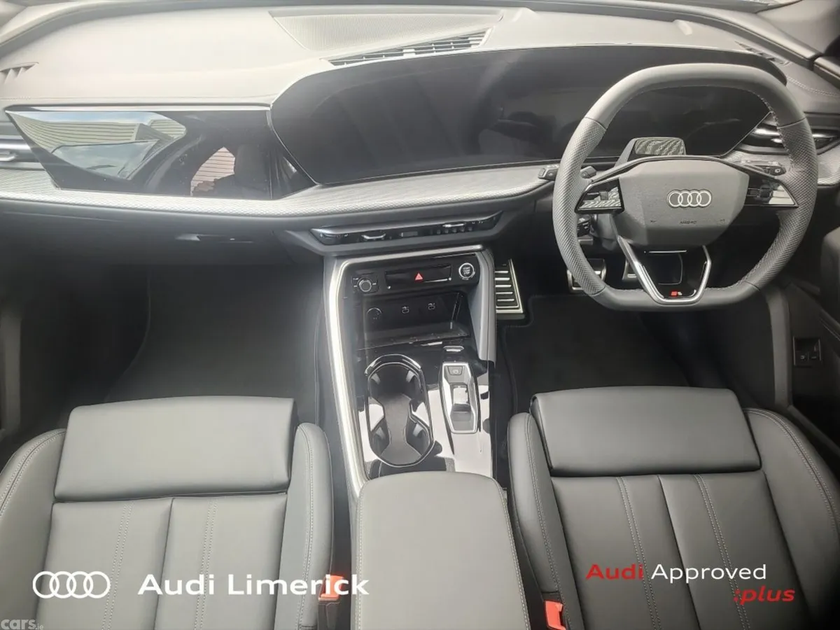 Audi Q5 SUV, Petrol Plug-in Hybrid, 2026, Blue