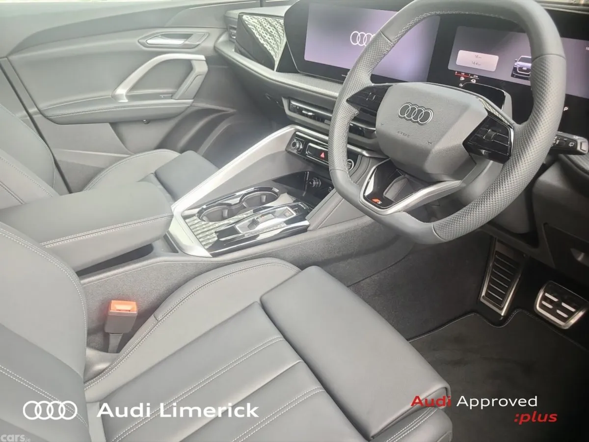 Audi Q5 SUV, Petrol Plug-in Hybrid, 2026, Blue
