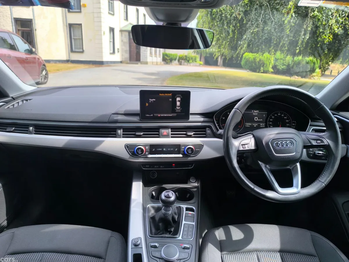 Audi A4 Saloon, Diesel, 2017, Blue
