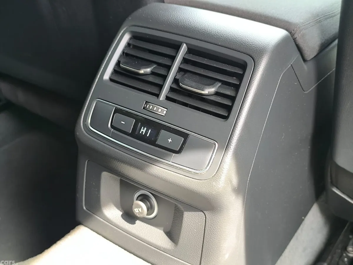 Audi A4 Saloon, Diesel, 2017, Blue