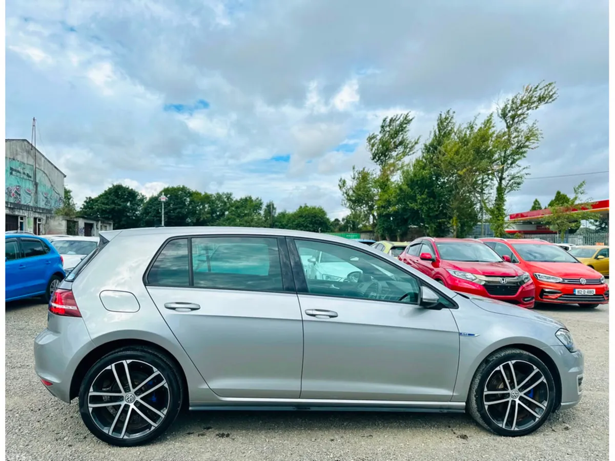 Volkswagen Golf Hatchback, Petrol Plug-in Hybrid, 2016, Silver