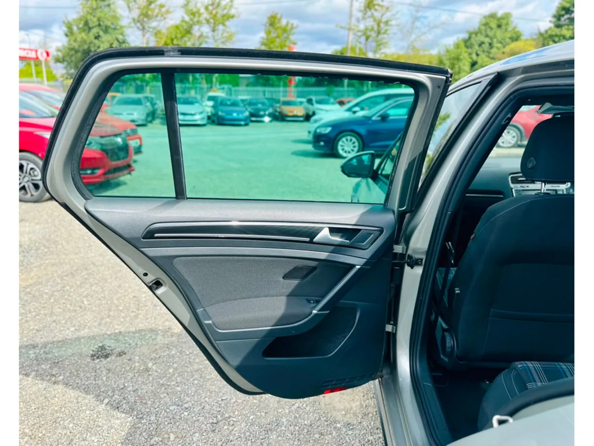 Volkswagen Golf Hatchback, Petrol Plug-in Hybrid, 2016, Silver