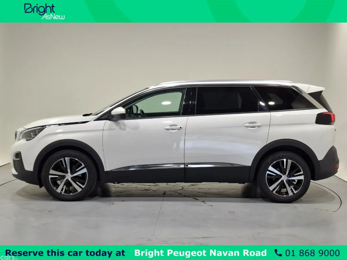 Peugeot 5008 MPV, Diesel, 2020, White