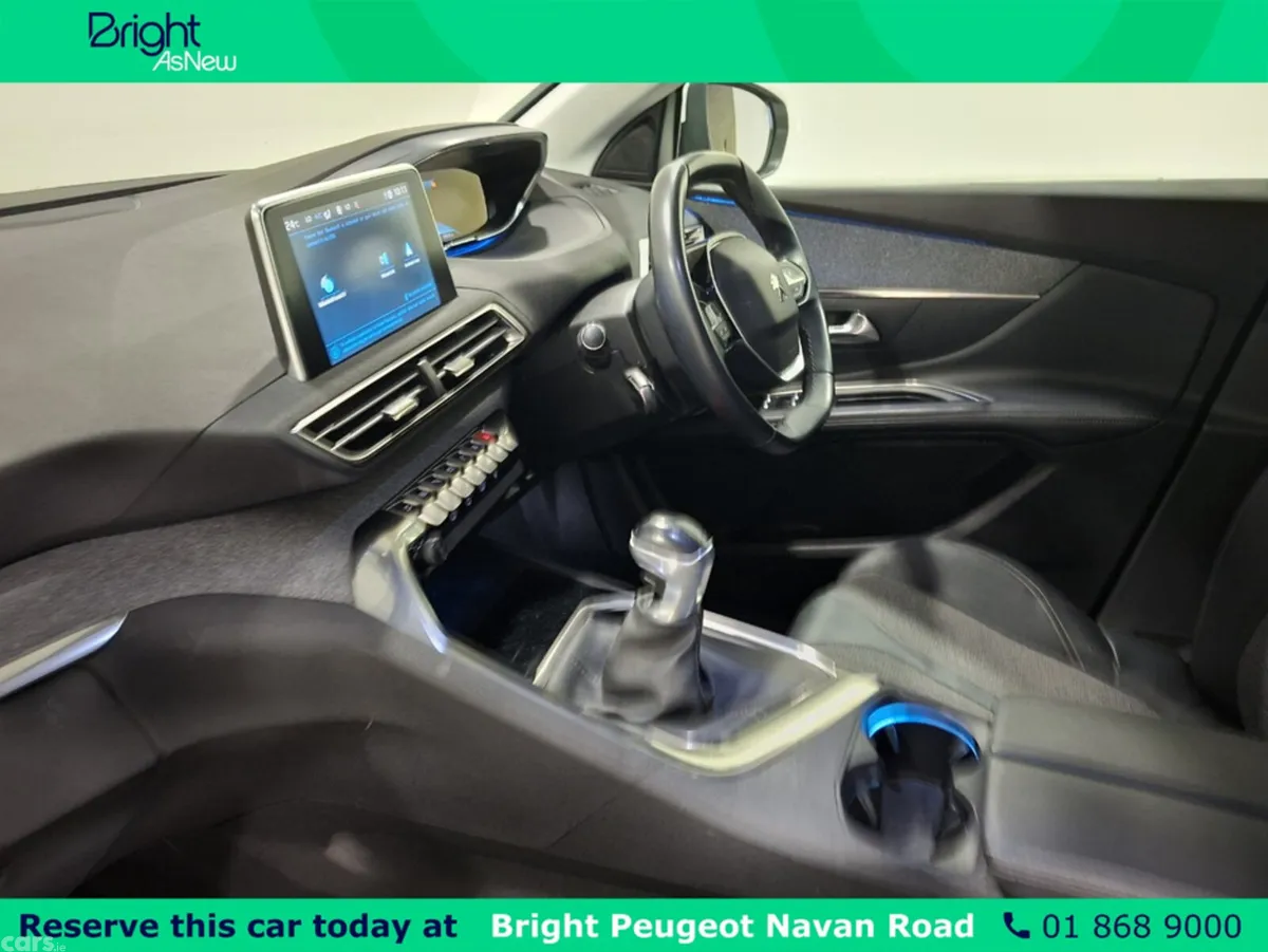 Peugeot 5008 MPV, Diesel, 2020, White