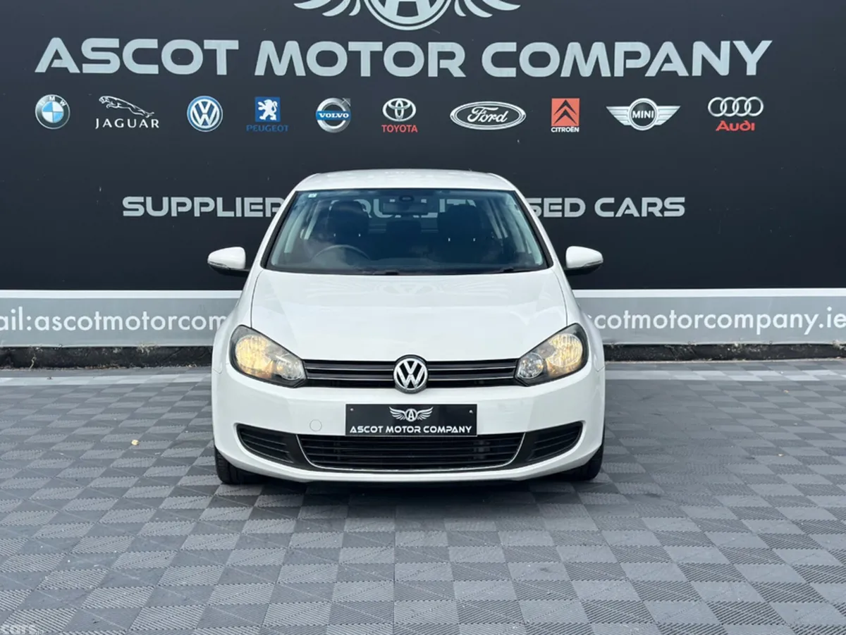 Volkswagen Golf Hatchback, Petrol, 2013, White