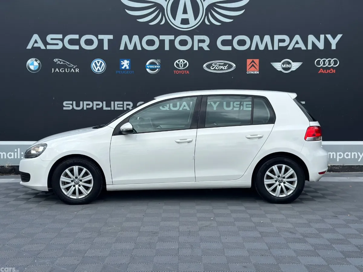Volkswagen Golf Hatchback, Petrol, 2013, White