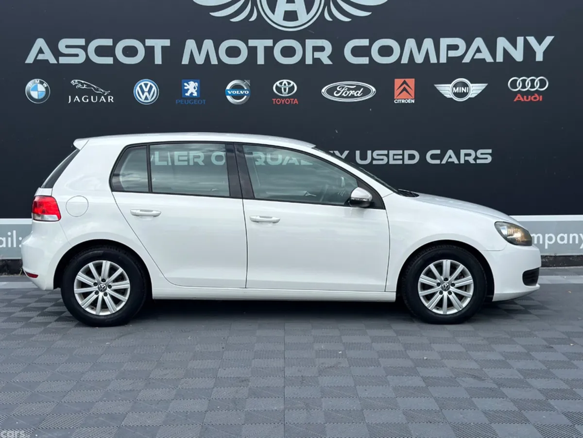 Volkswagen Golf Hatchback, Petrol, 2013, White
