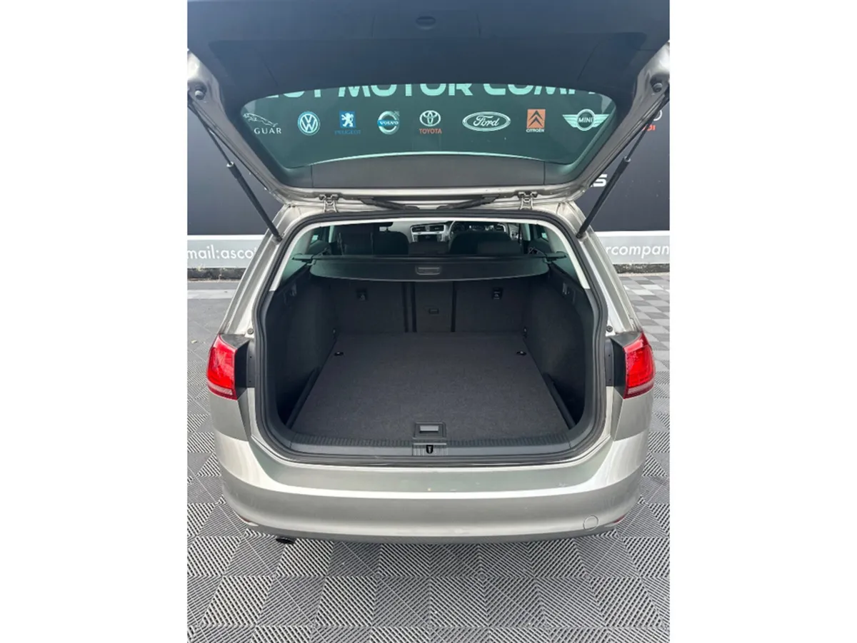 Volkswagen Golf Estate, Petrol, 2015, Grey