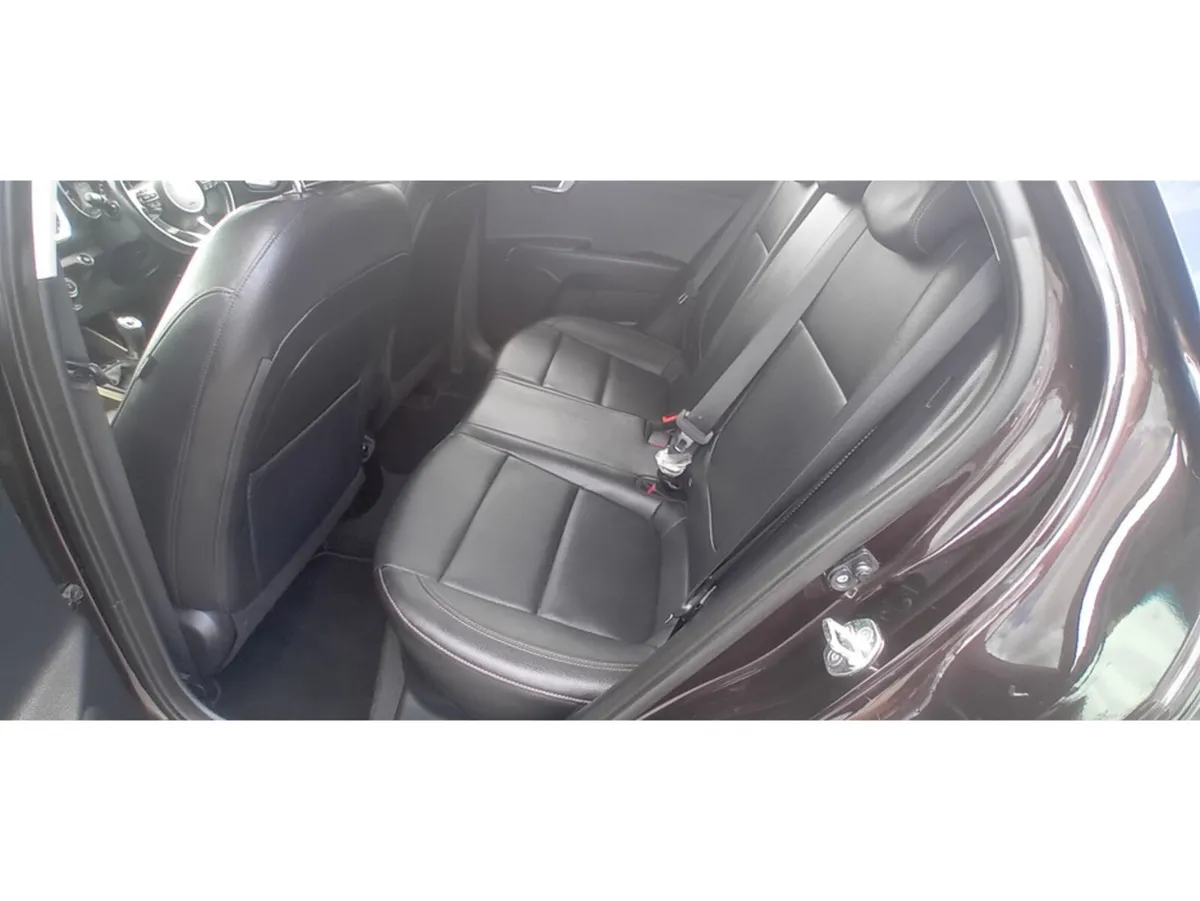 Kia Stonic SUV, Petrol, 2018, Brown