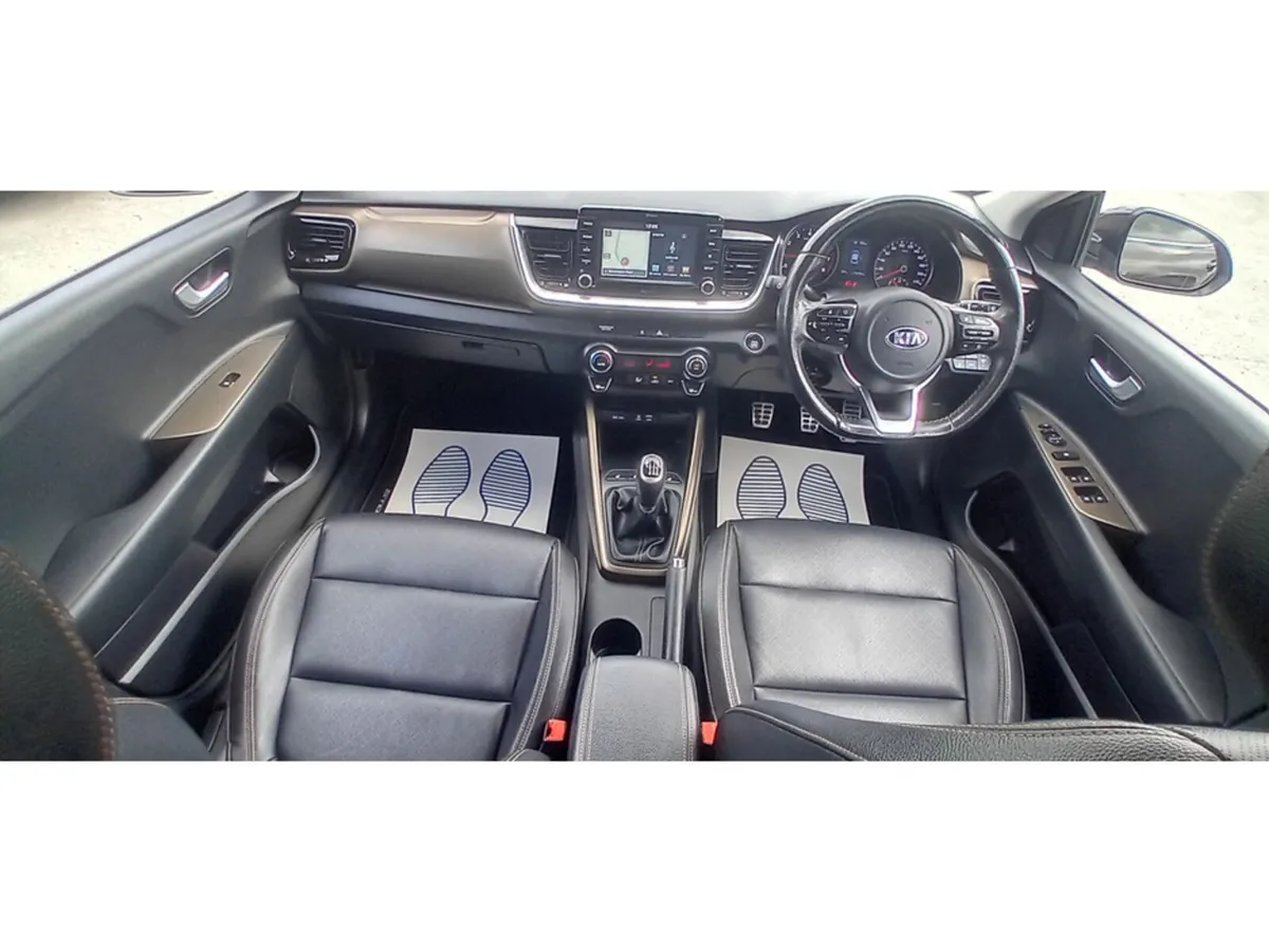 Kia Stonic SUV, Petrol, 2018, Brown