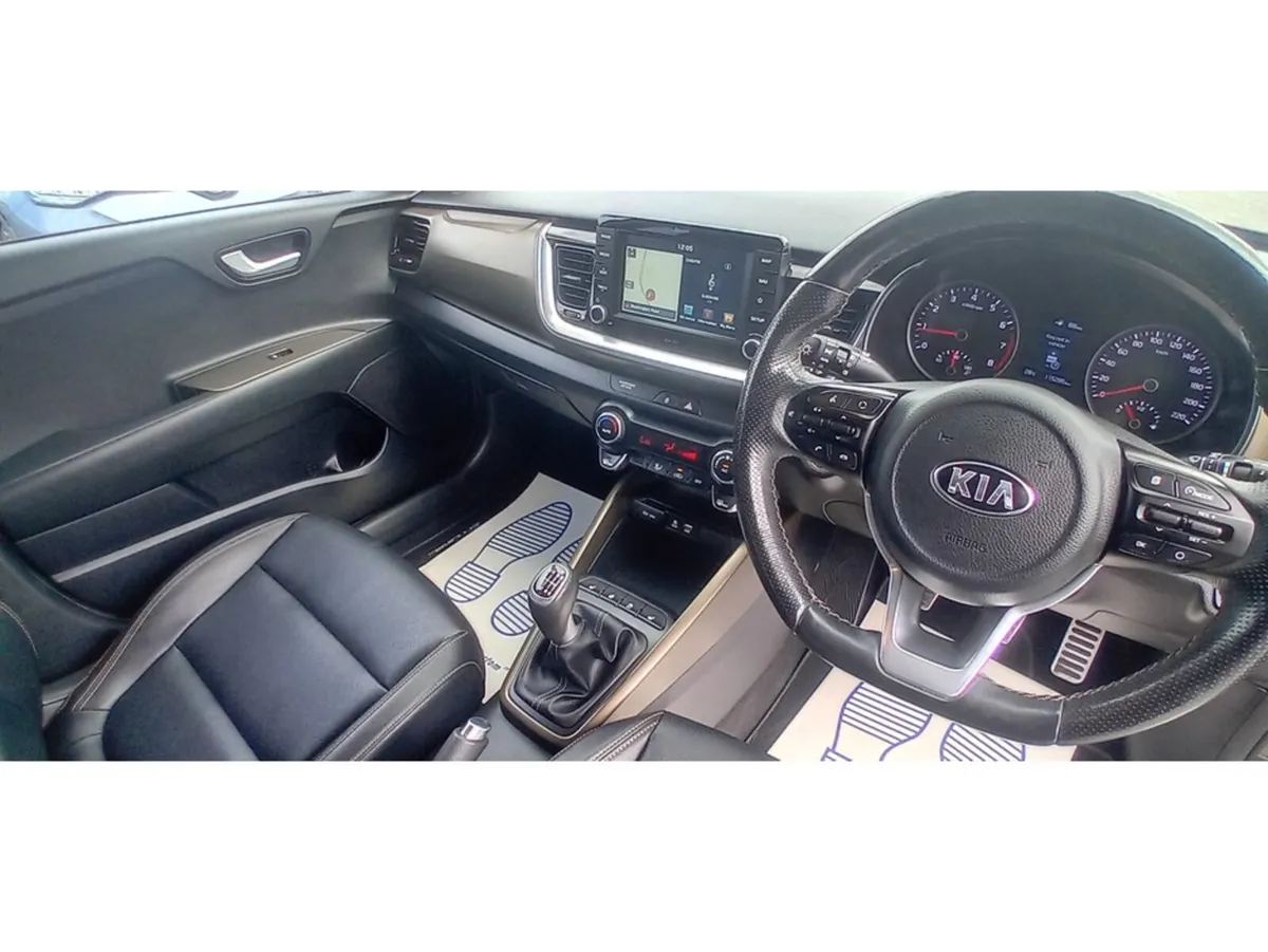 Kia Stonic SUV, Petrol, 2018, Brown