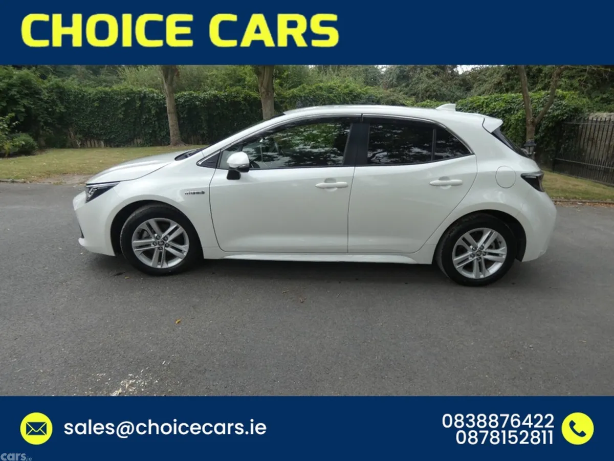 Toyota Corolla Hatchback, Petrol Hybrid, 2019, White