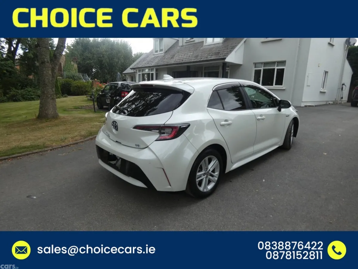 Toyota Corolla Hatchback, Petrol Hybrid, 2019, White