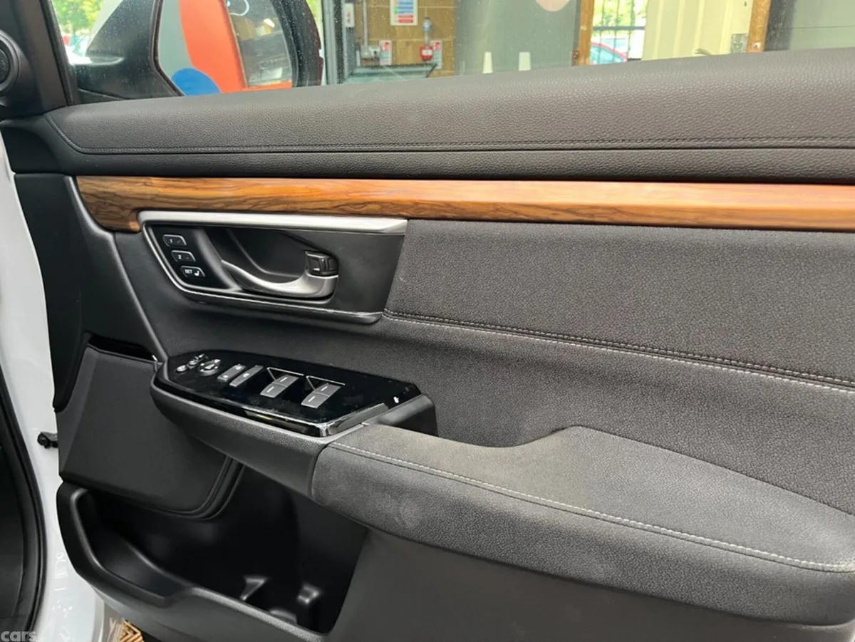 Honda CR-V SUV, Petrol Hybrid, 2019, White