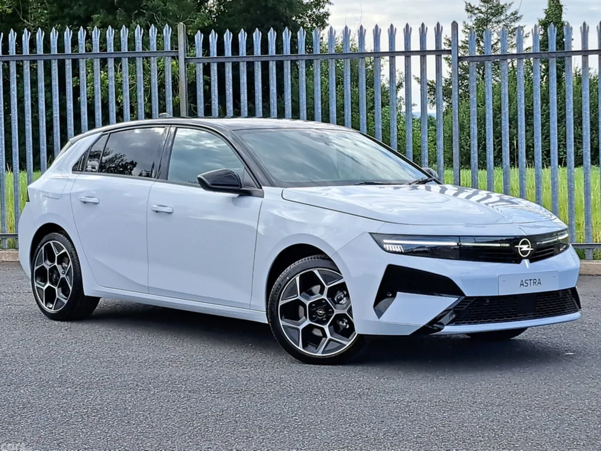 Opel Astra Hatchback, Diesel, 2027, White