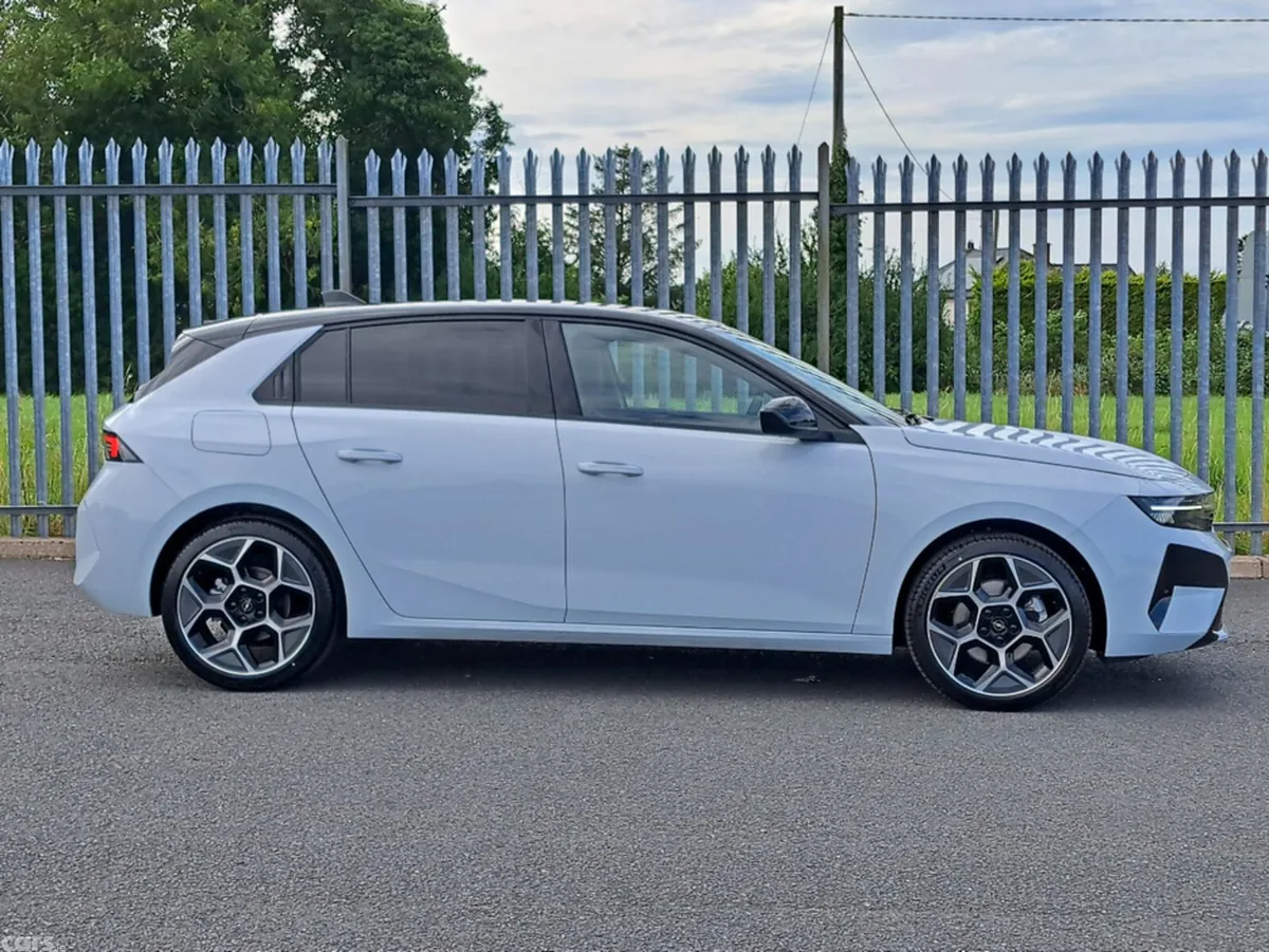 Opel Astra Hatchback, Diesel, 2027, White