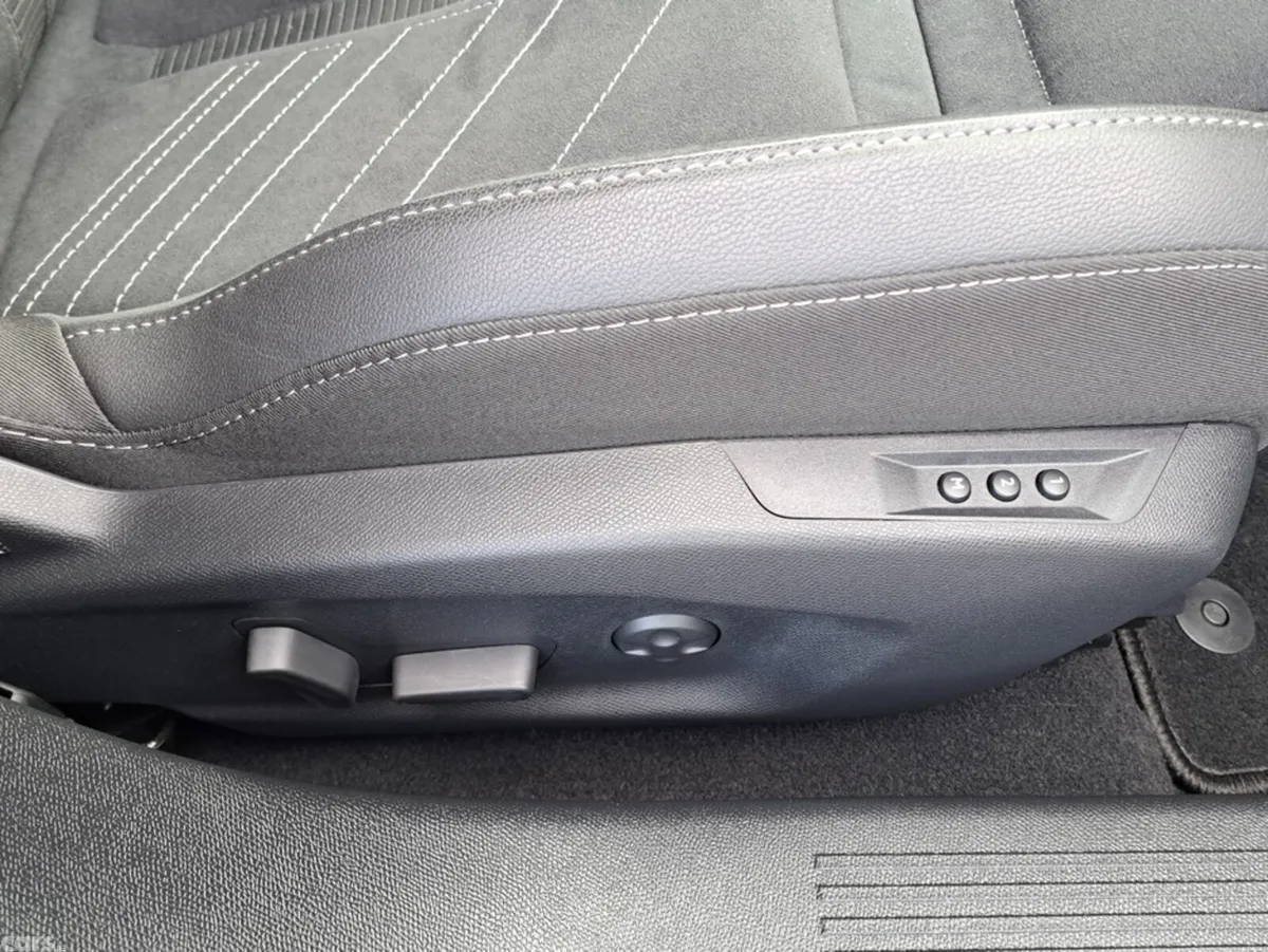 Opel Astra Hatchback, Diesel, 2027, White