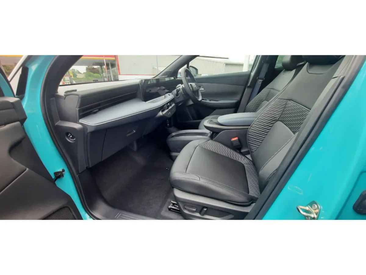 Nissan Leaf Hatchback, Electric, 2026, Green
