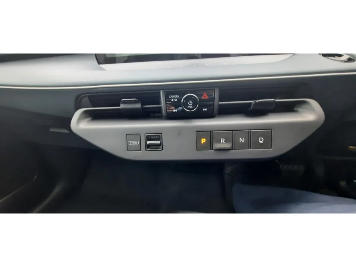 Nissan Leaf Hatchback, Electric, 2026, Green