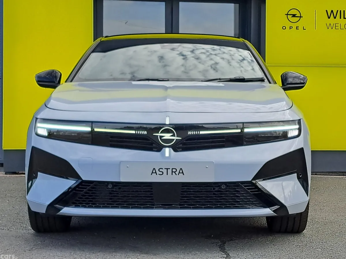 Opel Astra Hatchback, Diesel, 2027, White