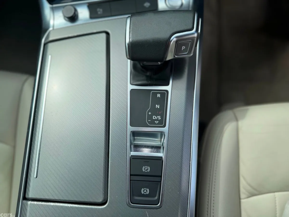 Audi A6 Saloon, Diesel, 2019, Blue