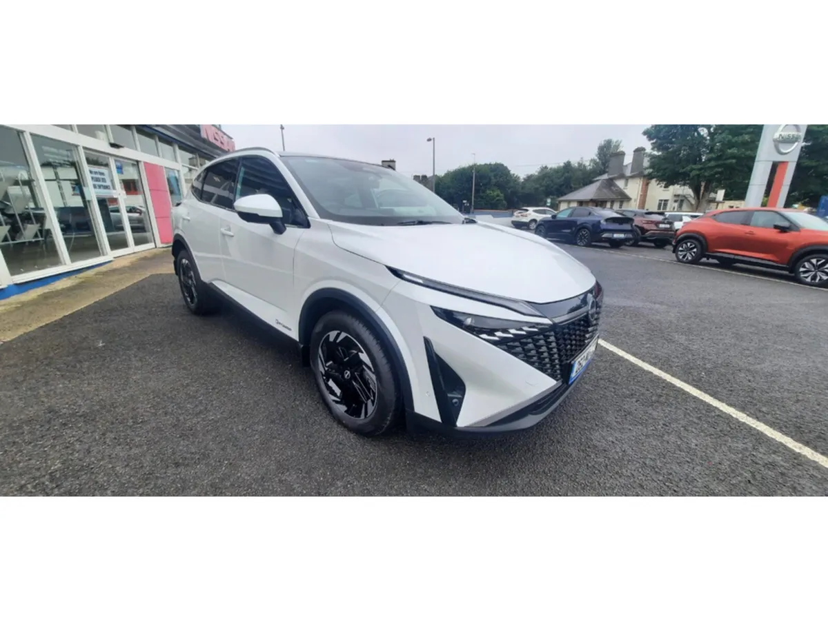 Nissan Qashqai MPV, Petrol Hybrid, 2026, White
