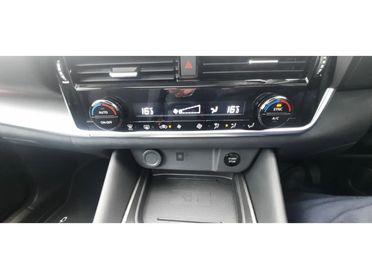 Nissan Qashqai MPV, Petrol Hybrid, 2026, White