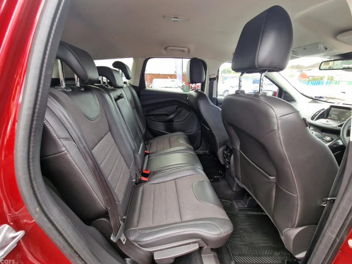Ford Kuga SUV, Diesel, 2016, Red