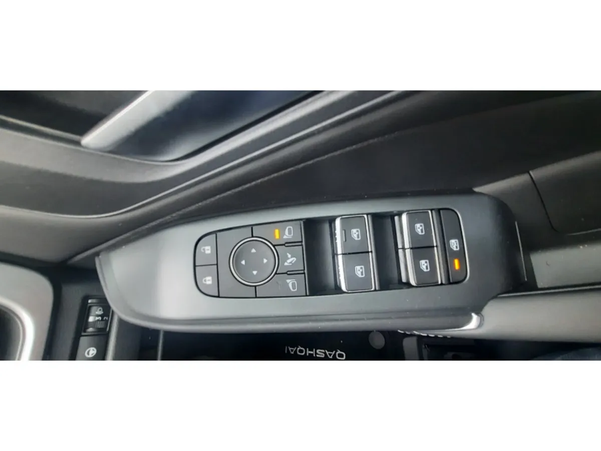 Nissan Qashqai MPV, Petrol Hybrid, 2026, White