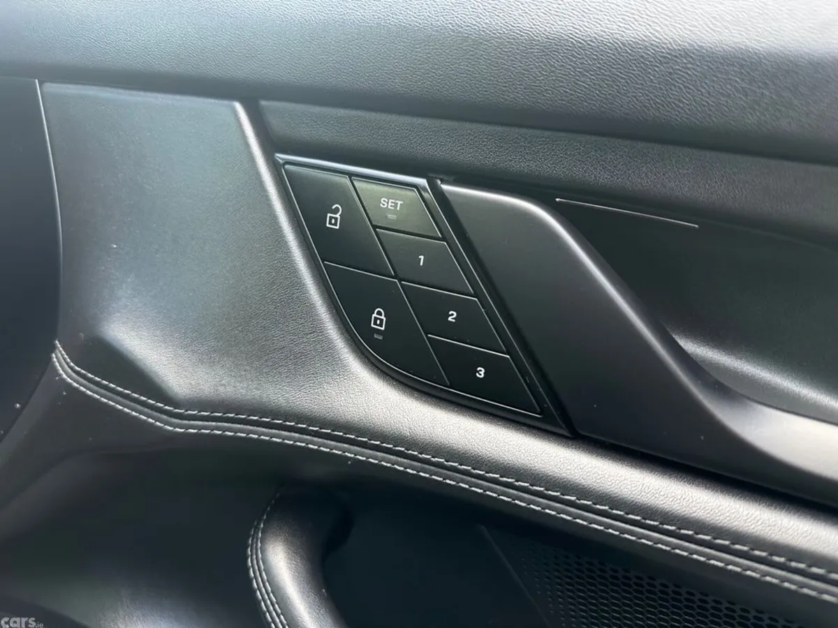 Porsche Taycan Estate, Electric, 2023, Silver