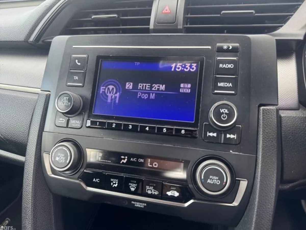 Honda Civic Hatchback, Diesel, 2019, Grey
