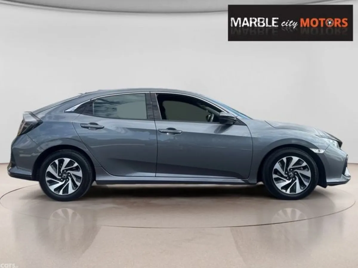 Honda Civic Hatchback, Diesel, 2019, Grey