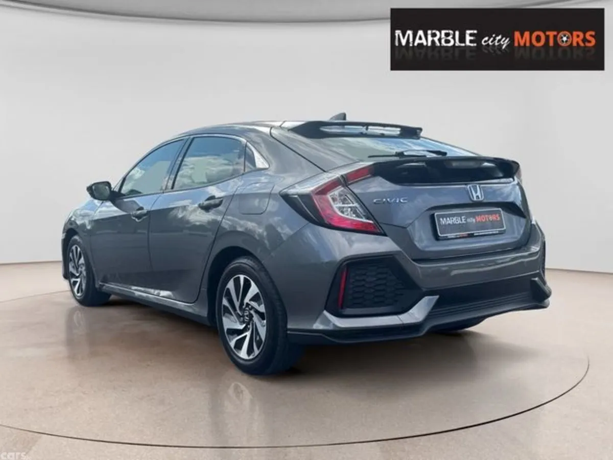 Honda Civic Hatchback, Diesel, 2019, Grey