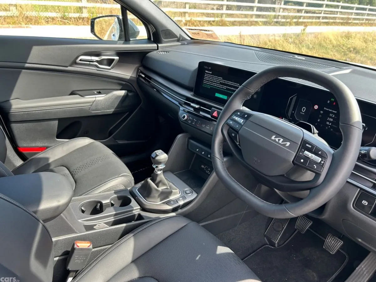 Kia Sportage SUV, Diesel, 2027, White