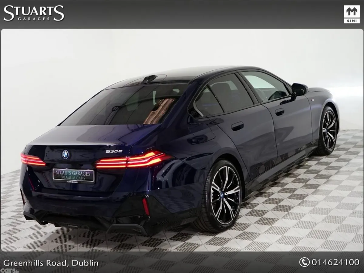 BMW 5-Series Saloon, Petrol Plug-in Hybrid, 2026, Blue