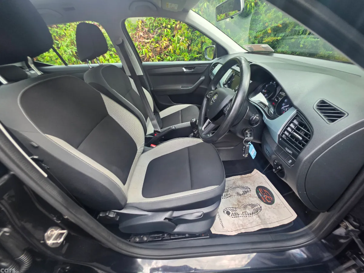 Skoda Fabia Hatchback, Petrol, 2017, Black