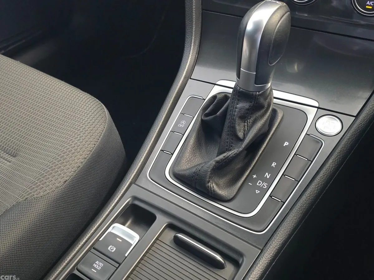 Volkswagen Golf Hatchback, Petrol, 2018, White
