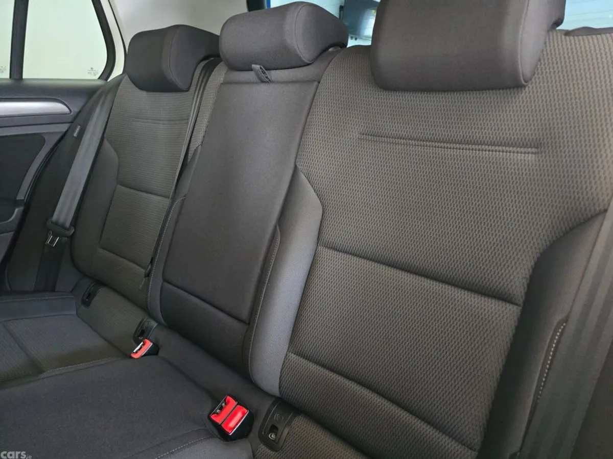 Volkswagen Golf Hatchback, Petrol, 2018, White
