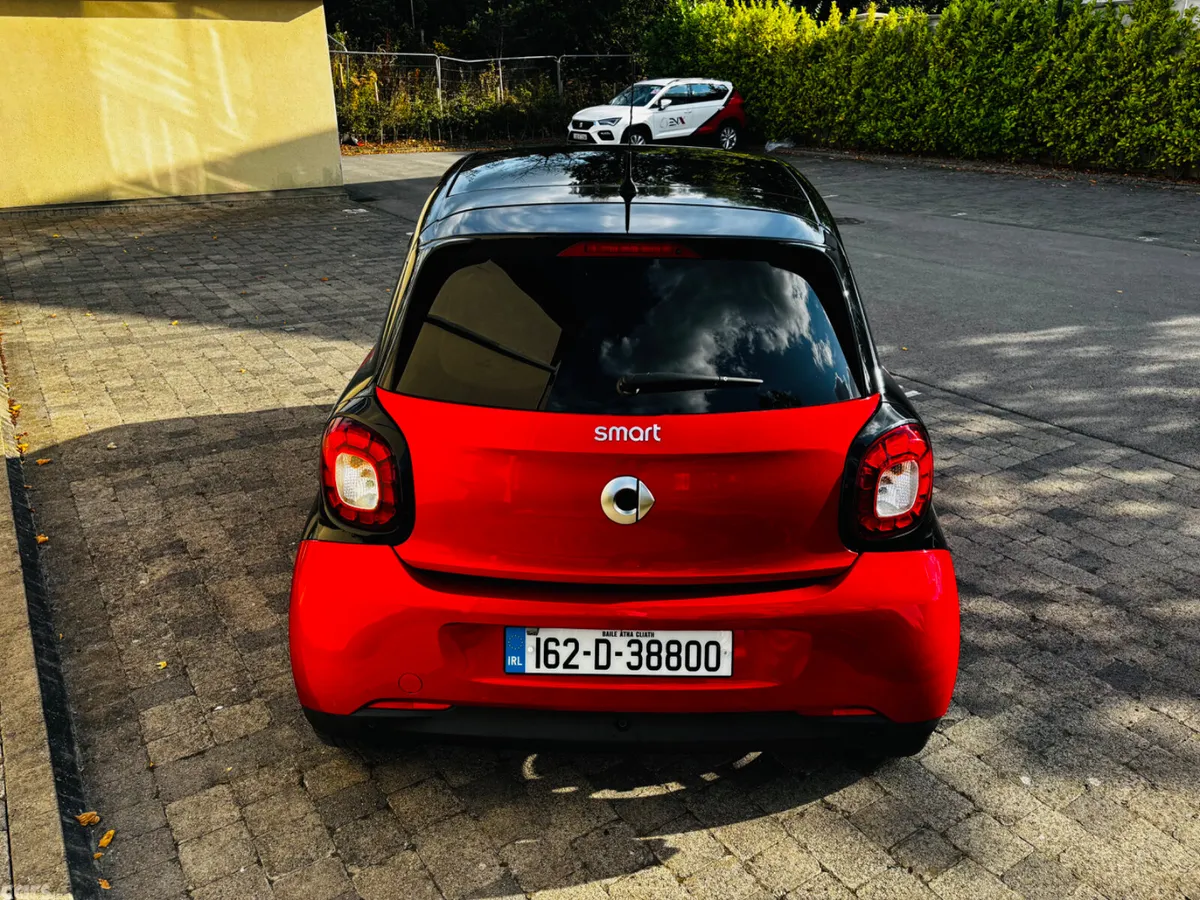 Smart Forfour Hatchback, Petrol, 2016, Red