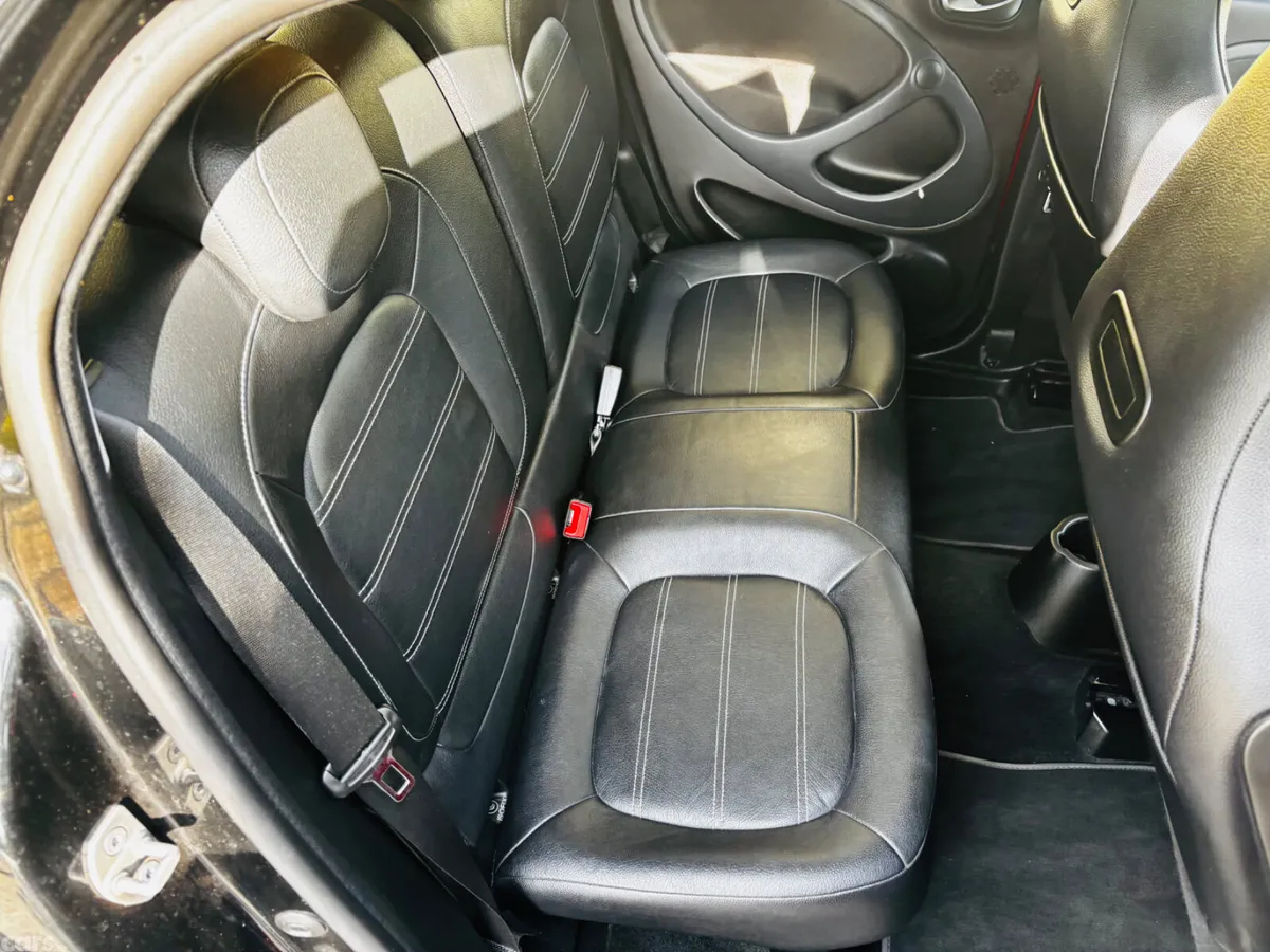 Smart Forfour Hatchback, Petrol, 2016, Red