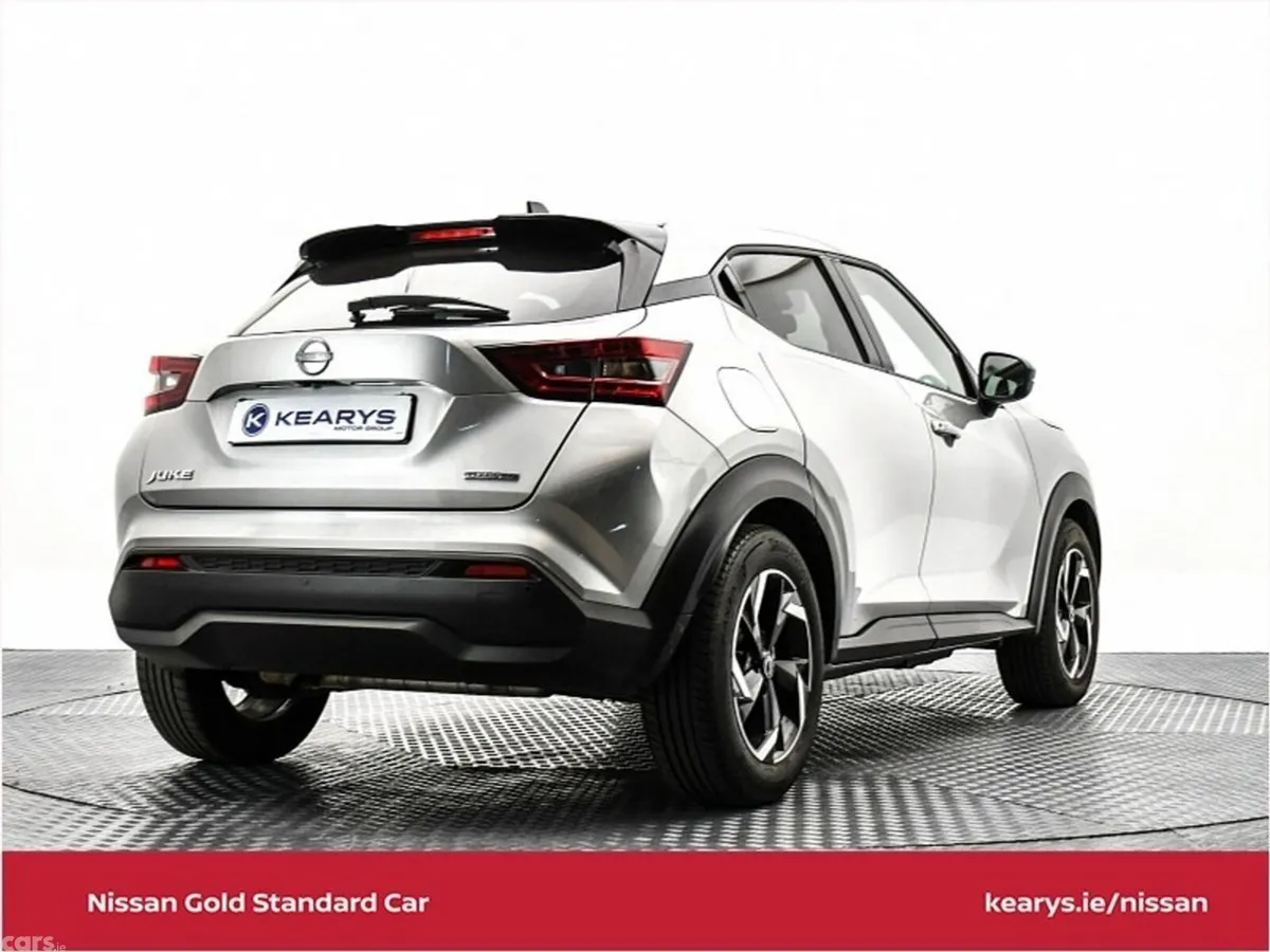 Nissan Juke SUV, Petrol Hybrid, 2024, Silver